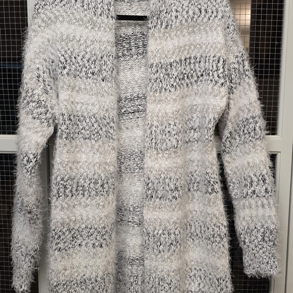 Absolutely Famous Women's Black and White Cardigan
